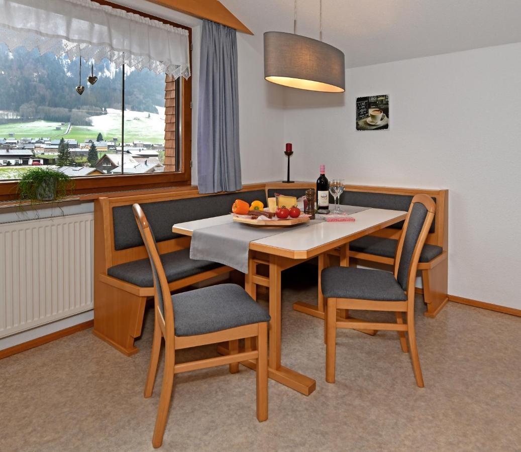 Ruef Wohlfuehl-Apartments Au (Vorarlberg) Buitenkant foto